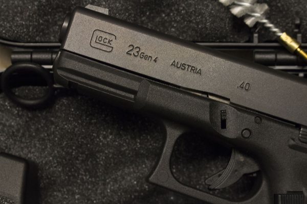 GLOCK 23 GEN 4 40S&W BLACK FINISH - Image 2